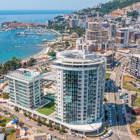 Luxury Penthouse In Tre Canne Complex