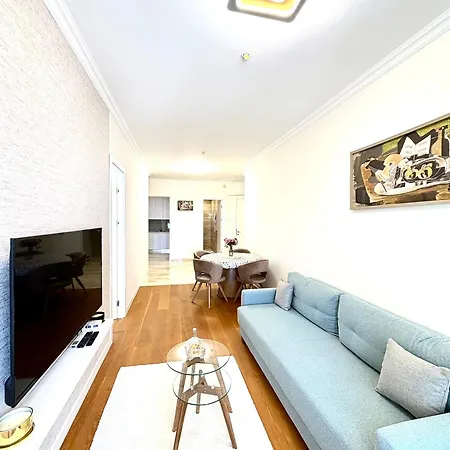 Luxury Penthouse In Tre Canne Complex Daire *