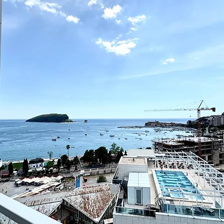 Luxury Penthouse In Tre Canne Complex *