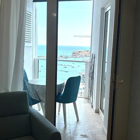 Luxury Penthouse In Tre Canne Complex